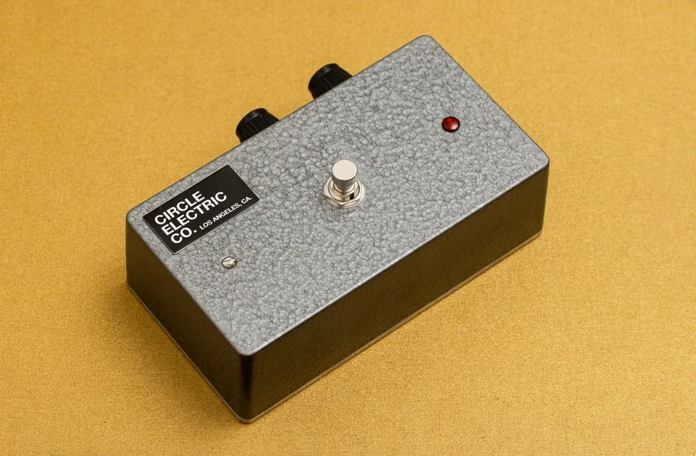 邦楽 may.e - Mattiola Matsubayashi Pedals 1966 Grey Matsu Fuzz Face vs. Sola Sound